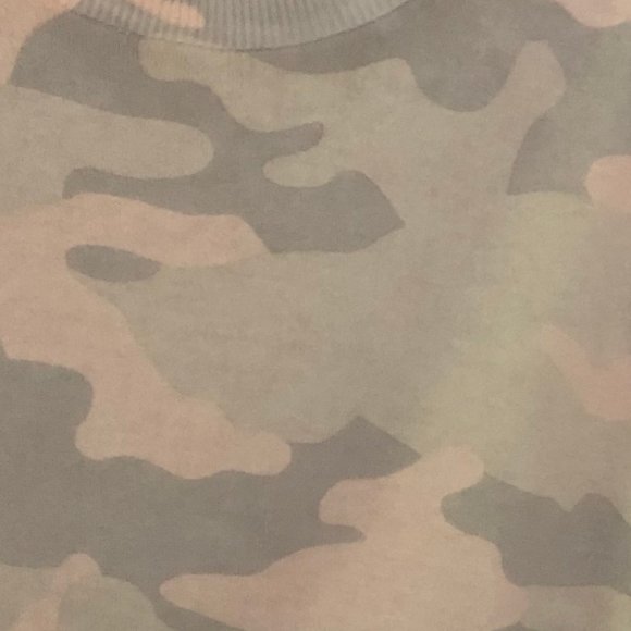 Lightweight Sweater - Picture 2 of 2